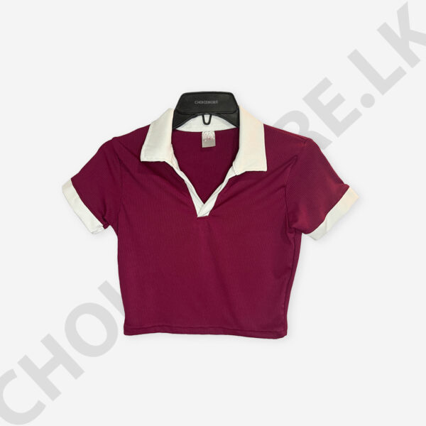 Short Sleeve Collar Crop Top Maroon And White Color